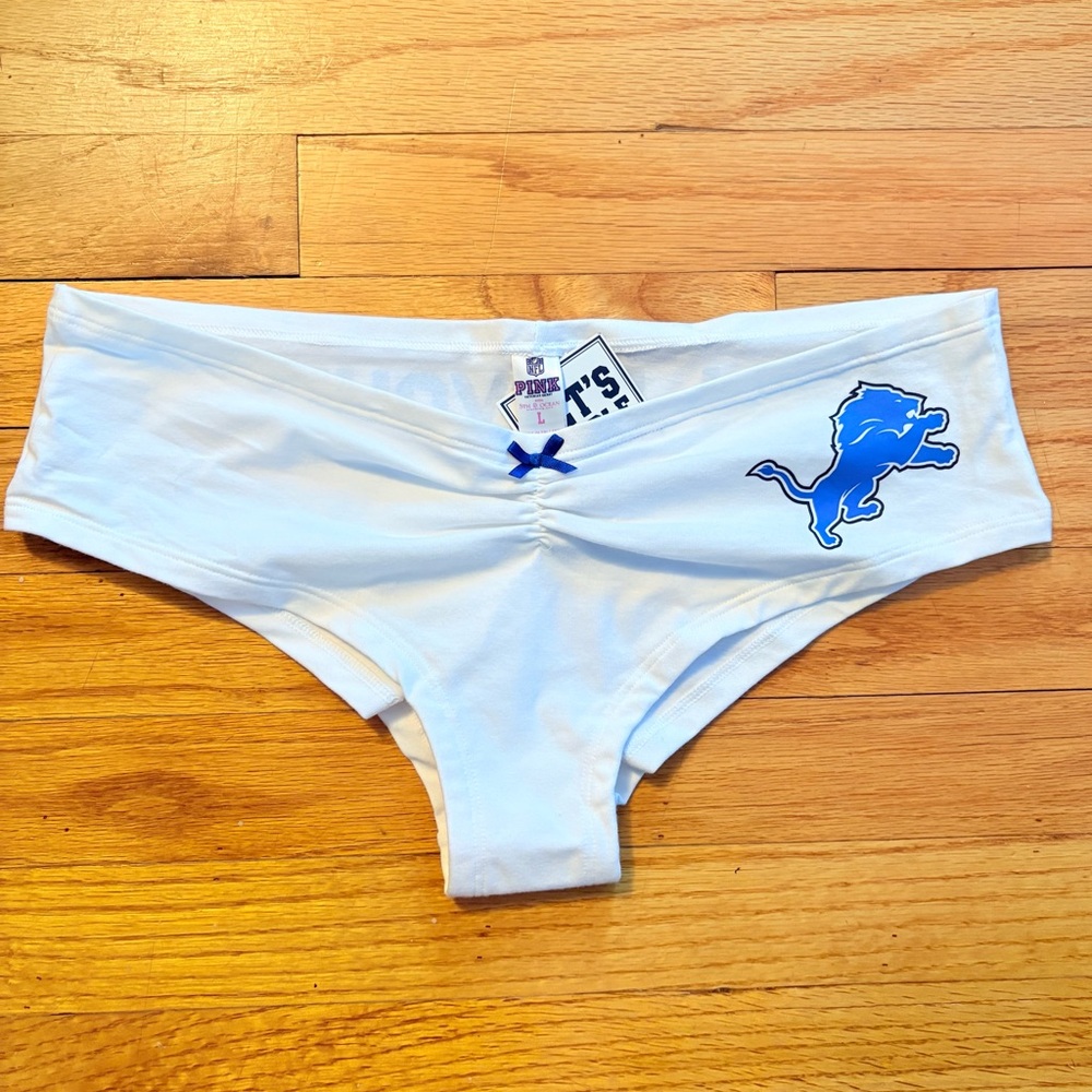 Victoria’s Secret Pink NFL Detroit Lions panties size large NWT